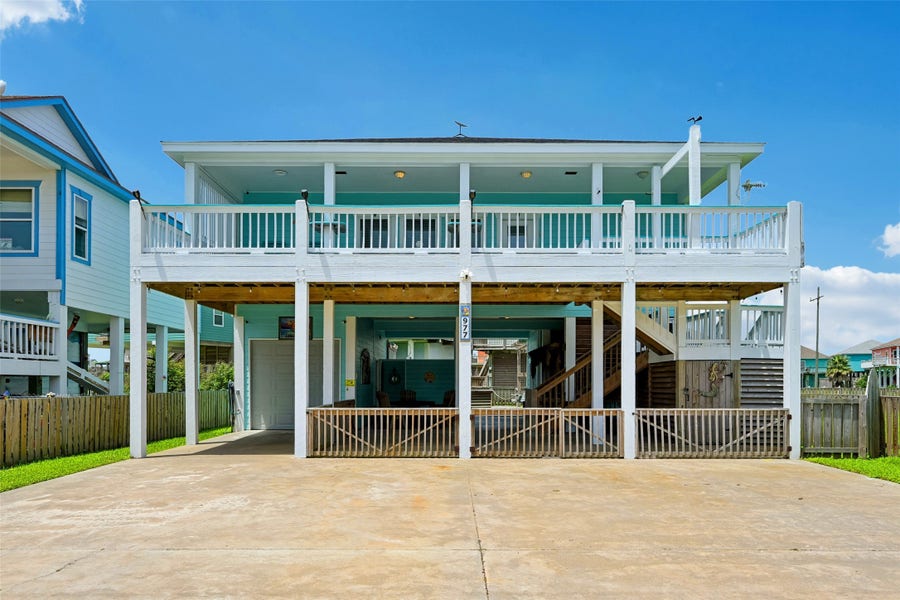 Property photo for 977 Bahama Drive, Crystal Beach, TX