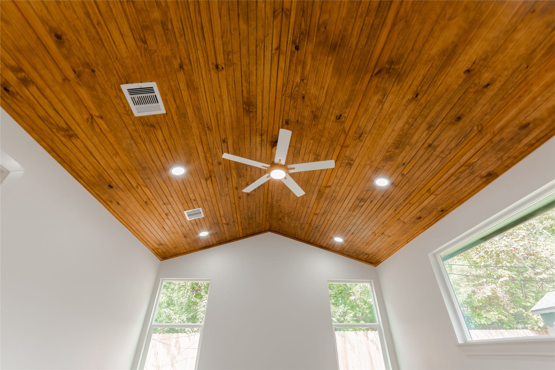 1903 Sedgie Drive, Houston, TX 77080 Natural Wood