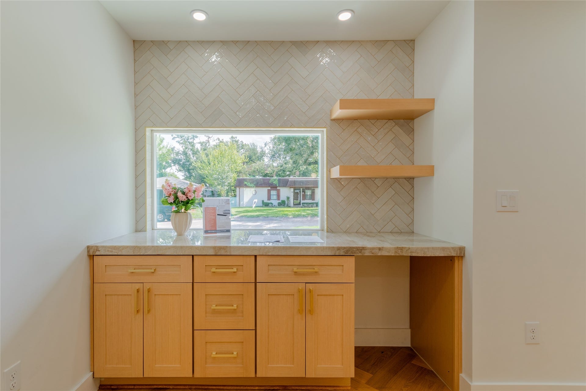 1903 Sedgie Drive, Houston, TX 77080 Where luxury feels warm, inviting, and livable.