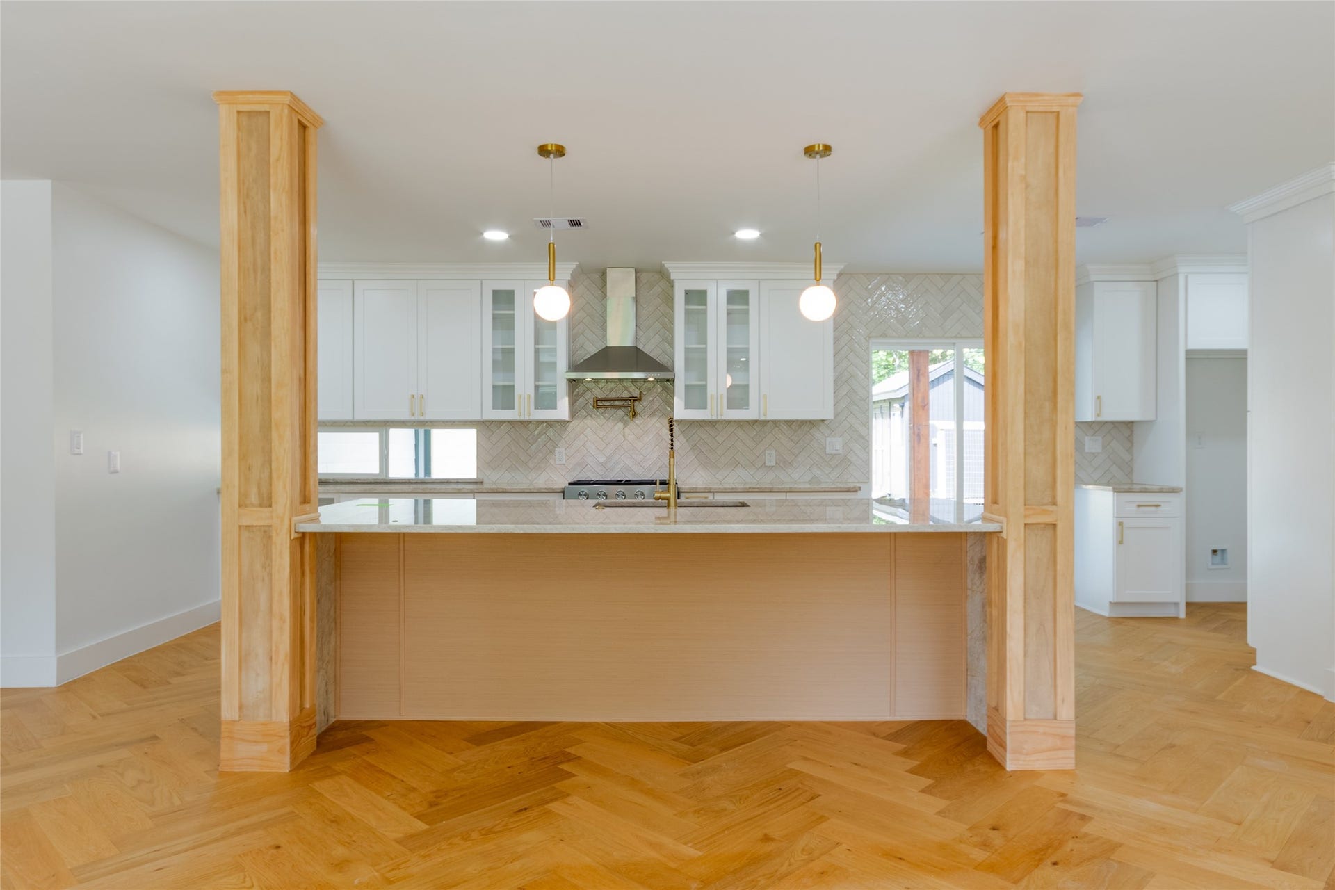 1903 Sedgie Drive, Houston, TX 77080 Every detail has a purpose. Every finish tells a story.