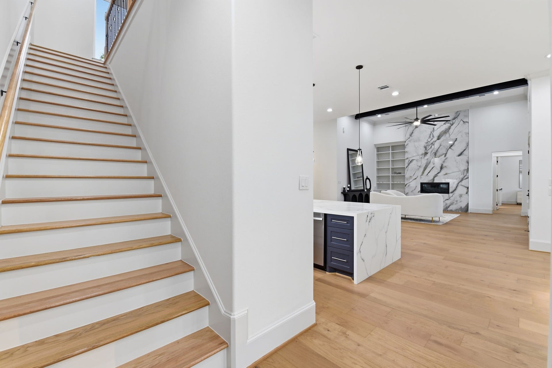 6112 Cypresswood Drive, Spring, TX 77379 Hidden Stairs