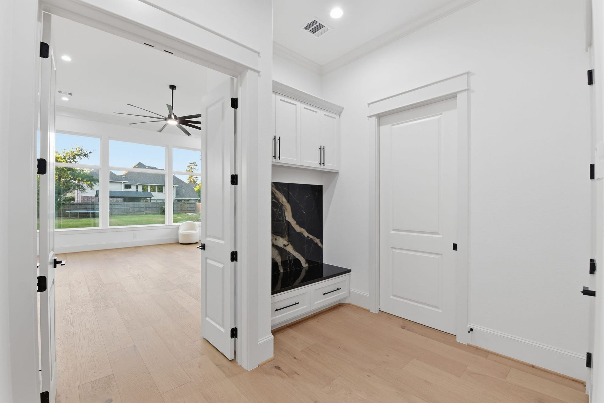 6112 Cypresswood Drive, Spring, TX 77379 Mud area when you enter through the garage
