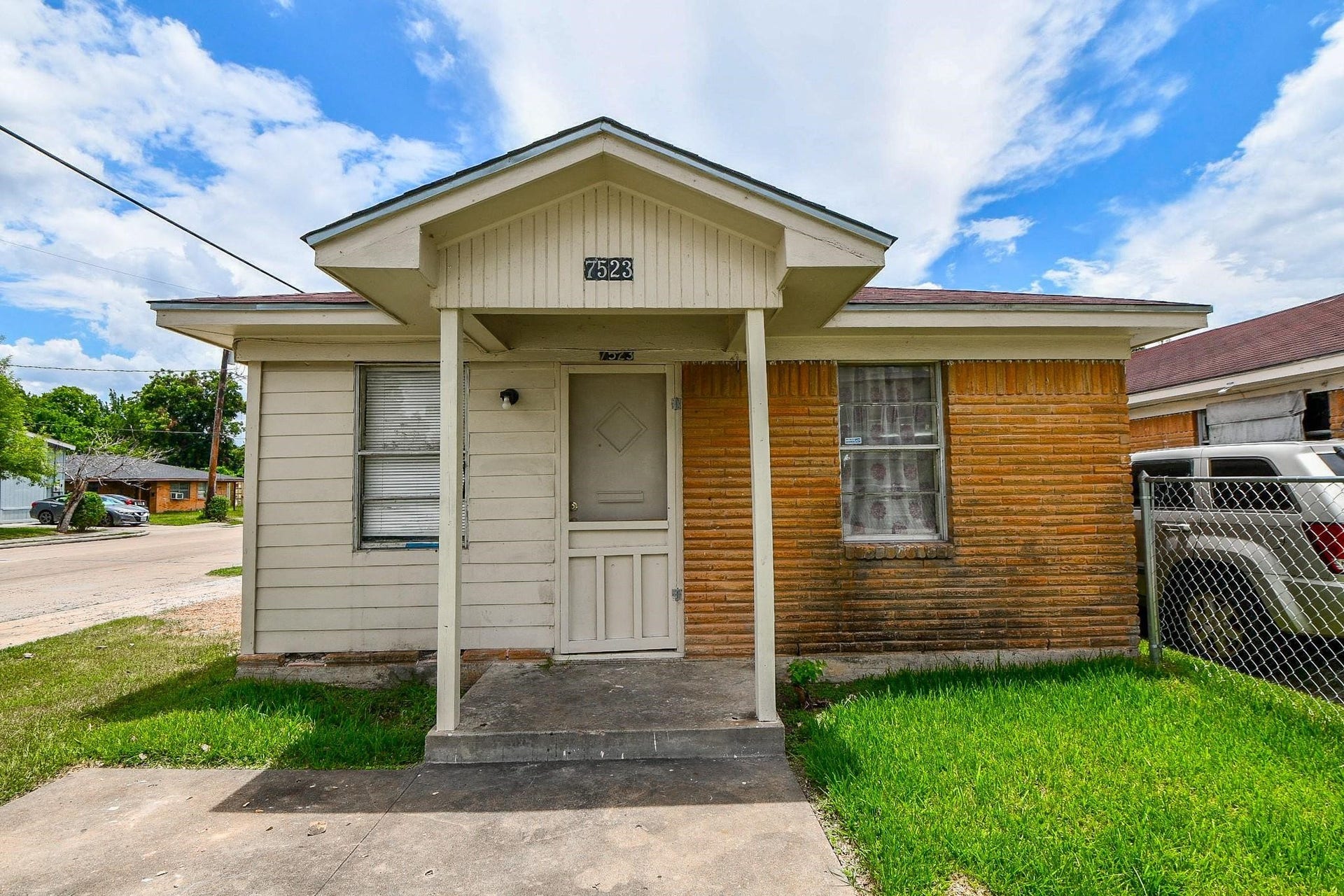 7523 La Salette Street, Houston, TX 77021 7523 La Salette Street, Houston, TX 77021
