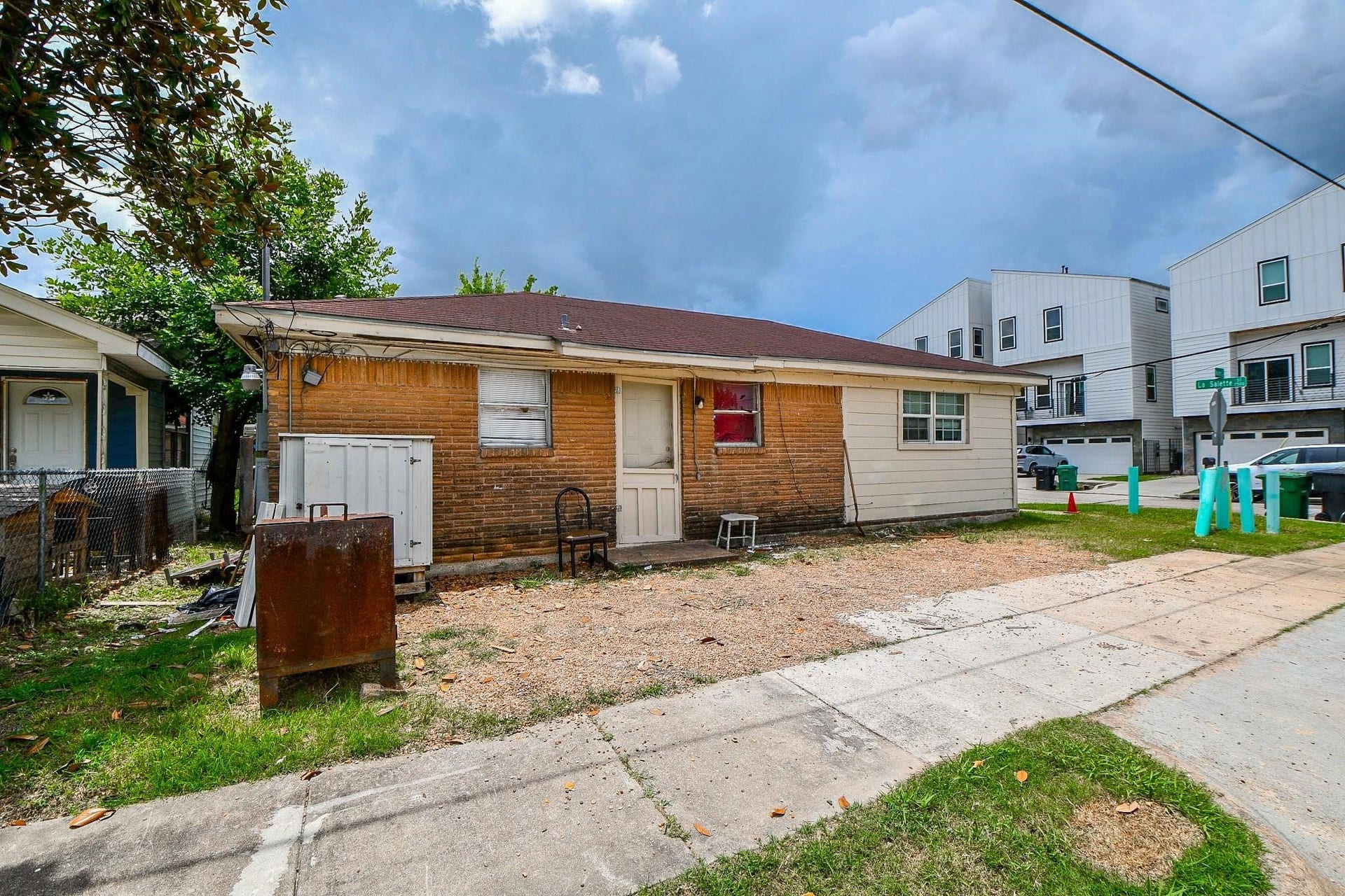 7523 La Salette Street, Houston, TX 77021 7523 La Salette Street, Houston, TX 77021