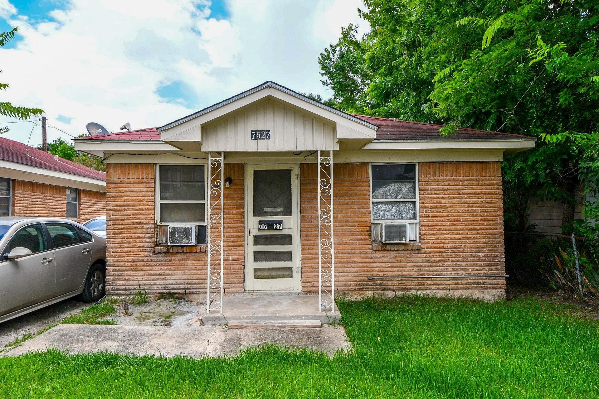 7523 La Salette Street, Houston, TX 77021 7523 La Salette Street, Houston, TX 77021