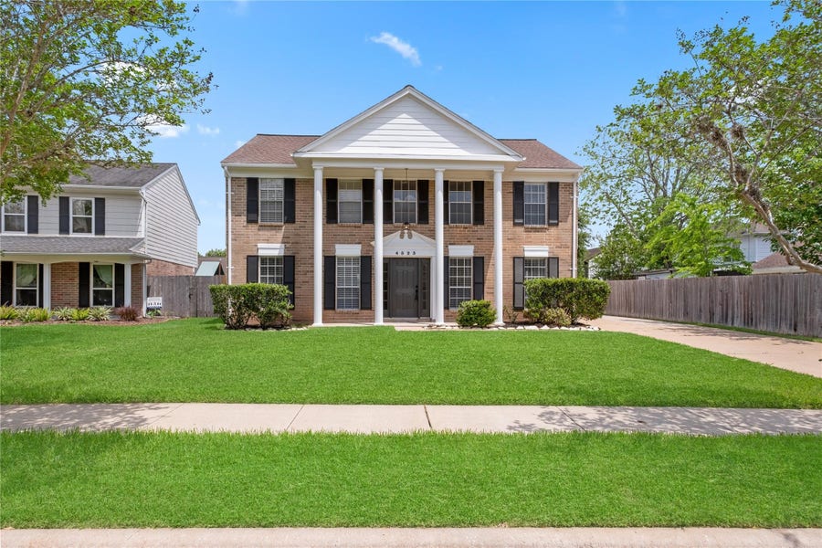 Property photo for 4523 Waterfall Way, Sugar Land, TX