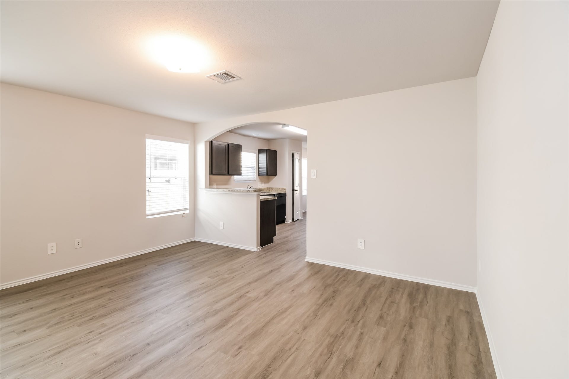 5027 Banyan Tree Trail, Spring, TX 77373 Photos may be representative of the floor plan and not the exact home. Finishes, layout, and features of the actual property for lease may vary.