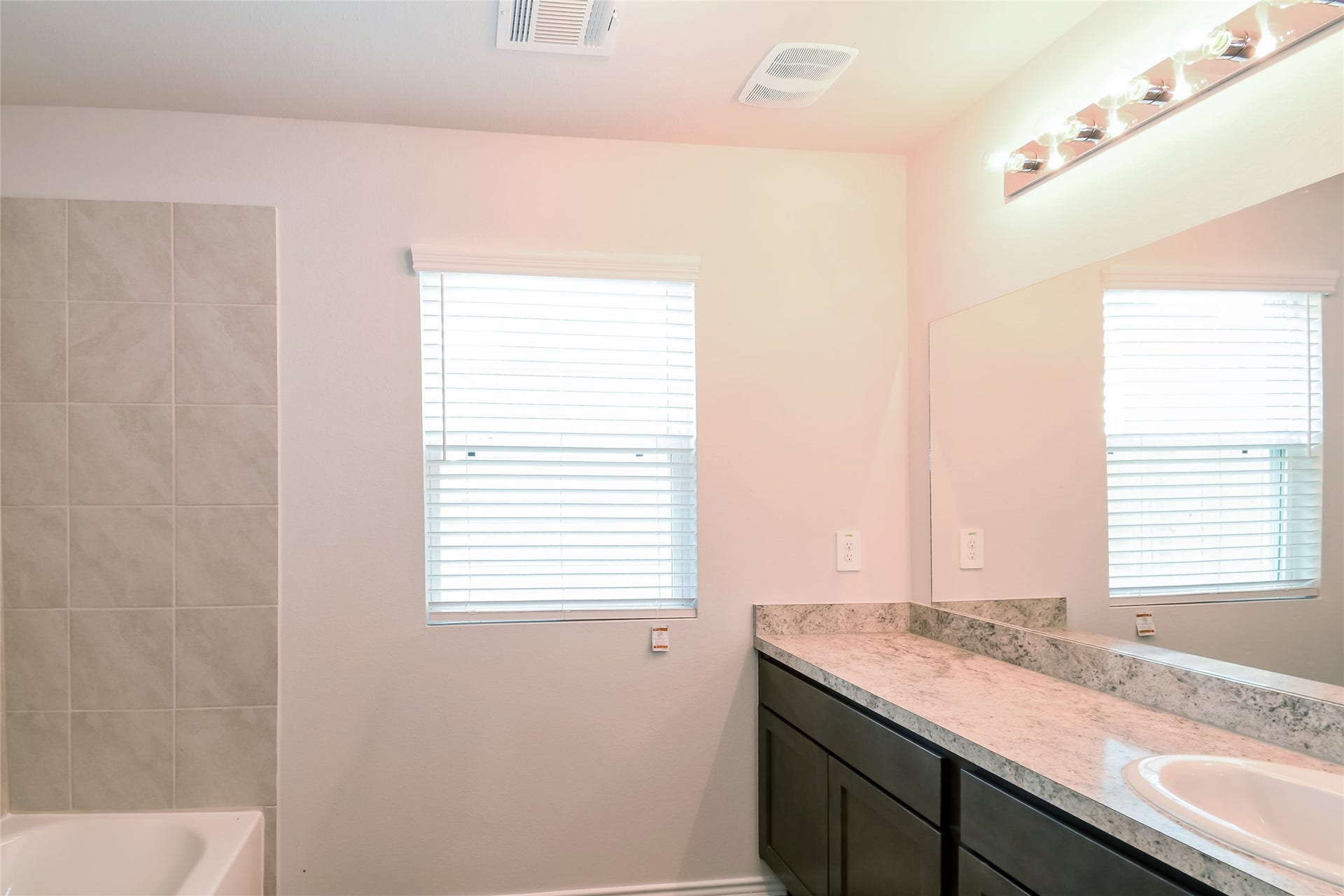 5027 Banyan Tree Trail, Spring, TX 77373 Photos may be representative of the floor plan and not the exact home. Finishes, layout, and features of the actual property for lease may vary.