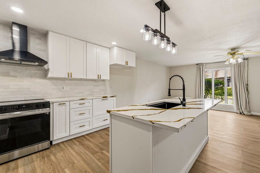 Property photo for 1305 Town Circle, #4, Baytown, TX