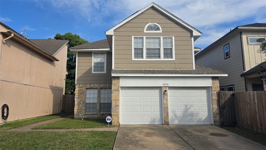 Property photo for 4806 Tracemeadow Drive, Houston, TX