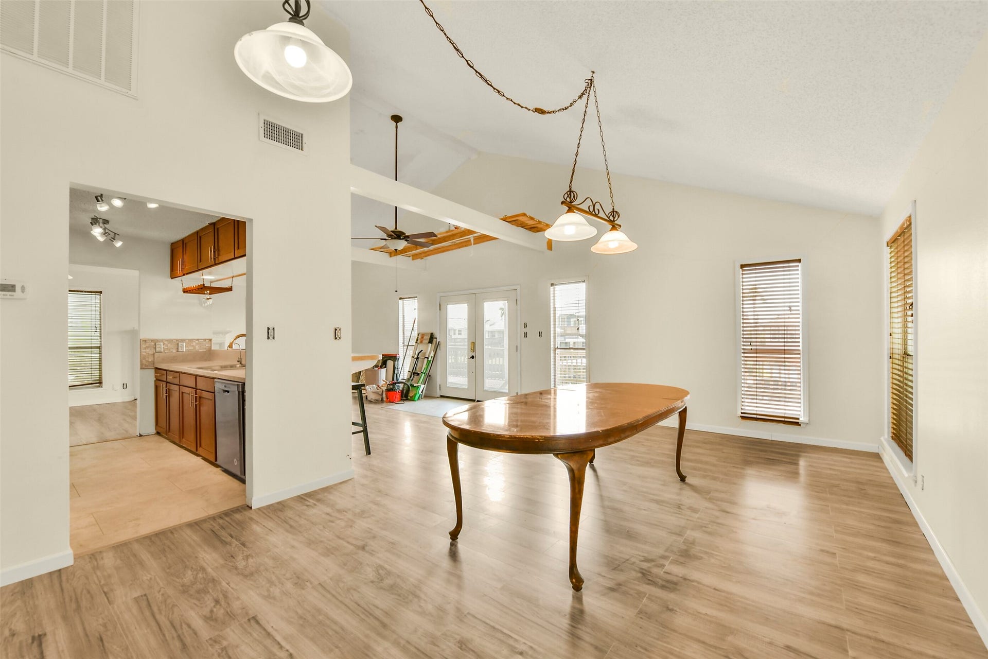 1073 Redfish Street, Bayou Vista, TX 77563 1073 Redfish Street, Bayou Vista, TX 77563
