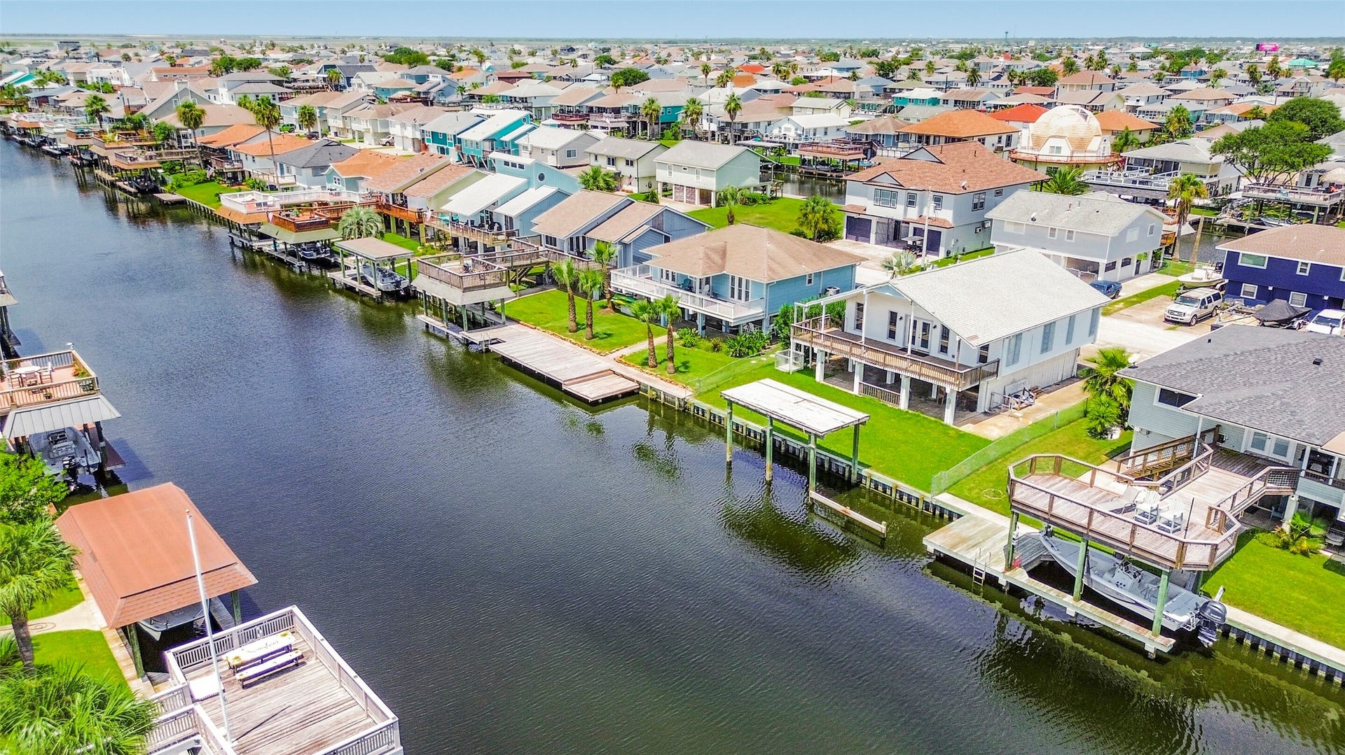 1073 Redfish Street, Bayou Vista, TX 77563 1073 Redfish Street, Bayou Vista, TX 77563