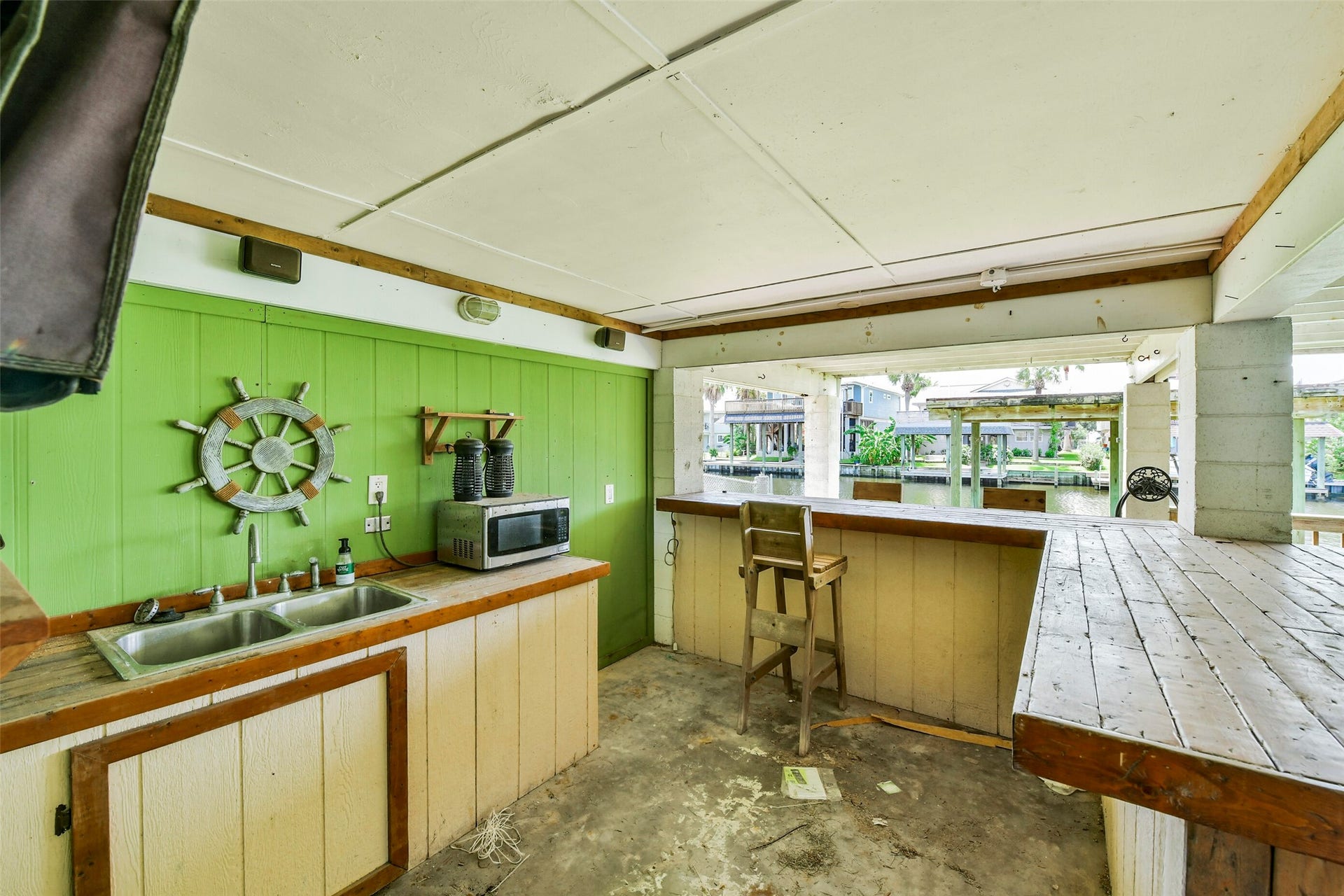 1073 Redfish Street, Bayou Vista, TX 77563 1073 Redfish Street, Bayou Vista, TX 77563