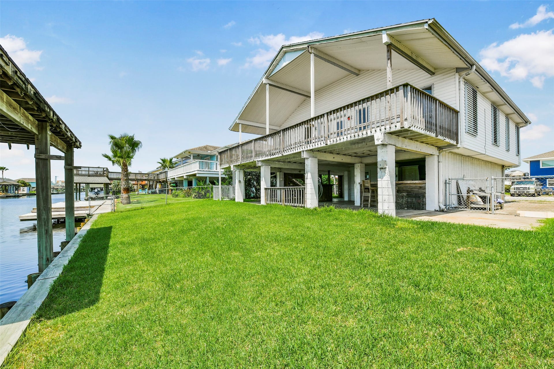 1073 Redfish Street, Bayou Vista, TX 77563 1073 Redfish Street, Bayou Vista, TX 77563