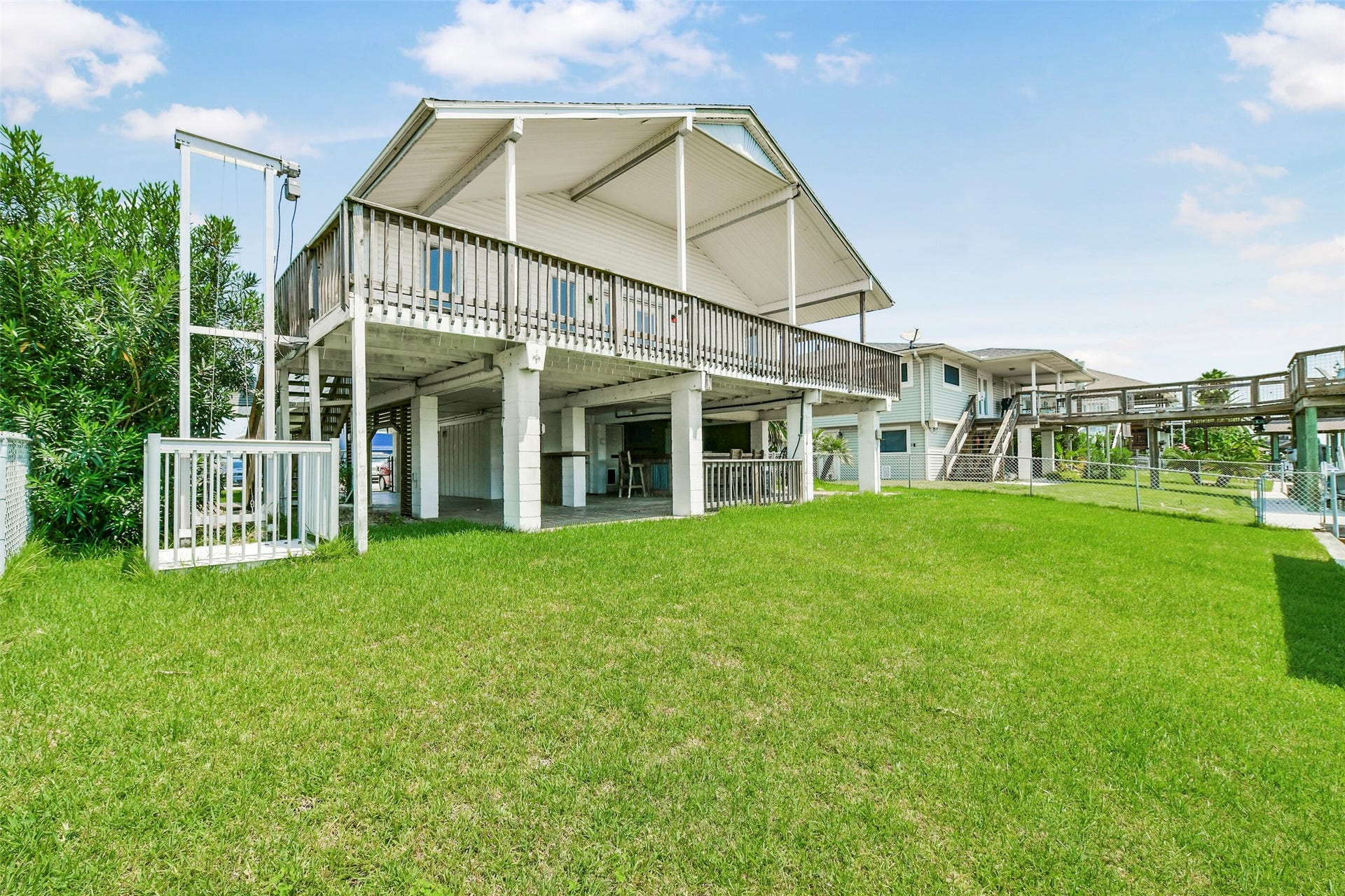 1073 Redfish Street, Bayou Vista, TX 77563 1073 Redfish Street, Bayou Vista, TX 77563