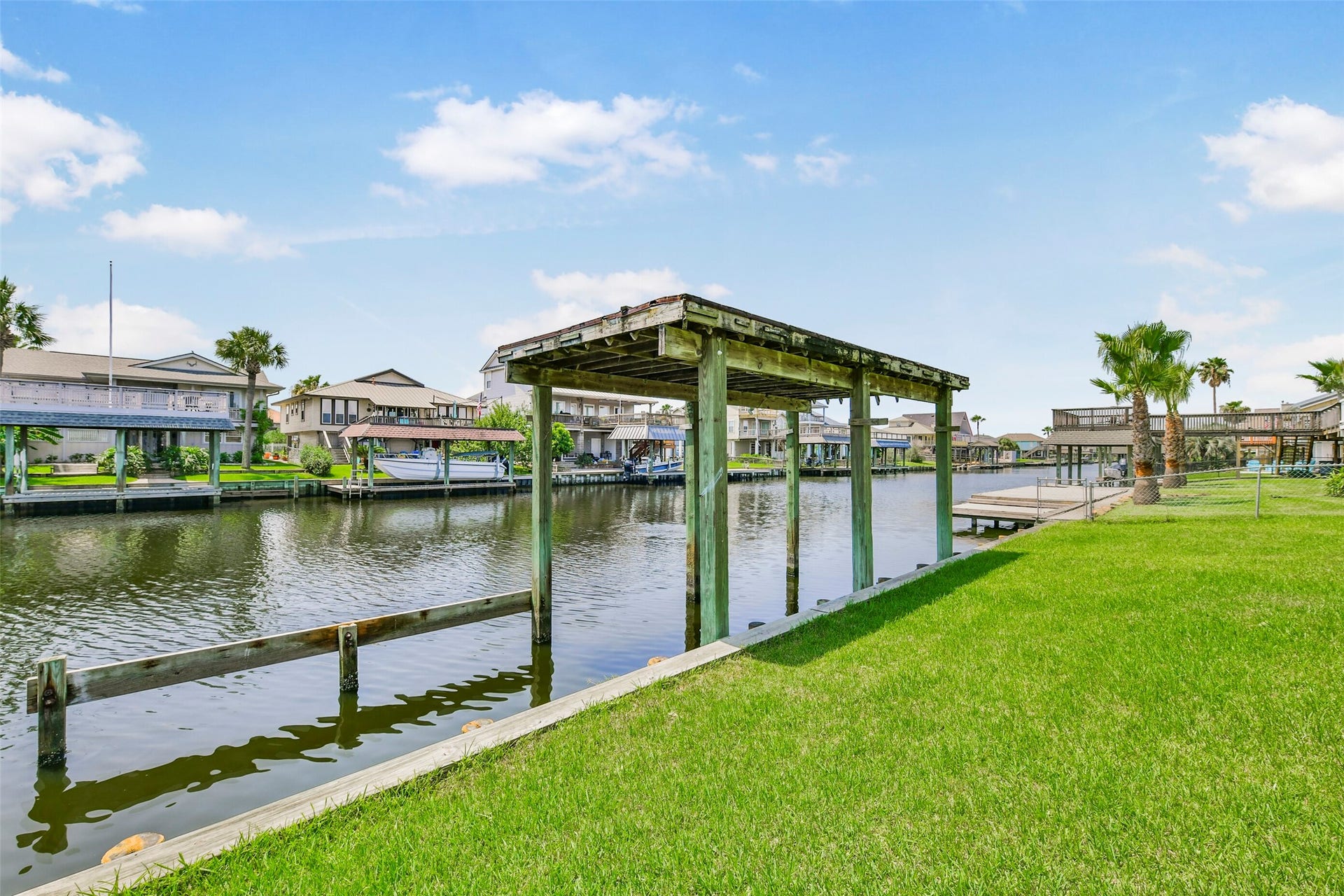 1073 Redfish Street, Bayou Vista, TX 77563 1073 Redfish Street, Bayou Vista, TX 77563