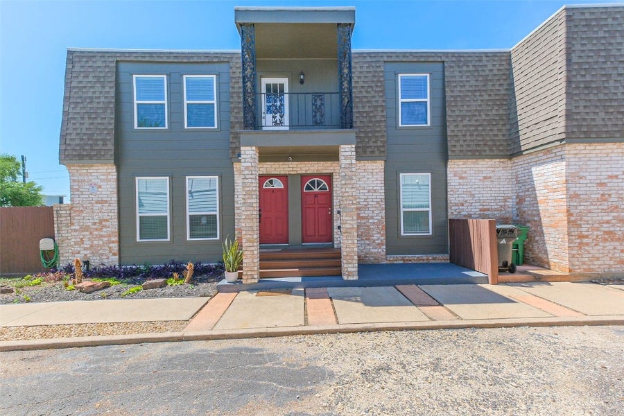 Property photo for 5922 Fairdale Lane, #B, Houston, TX