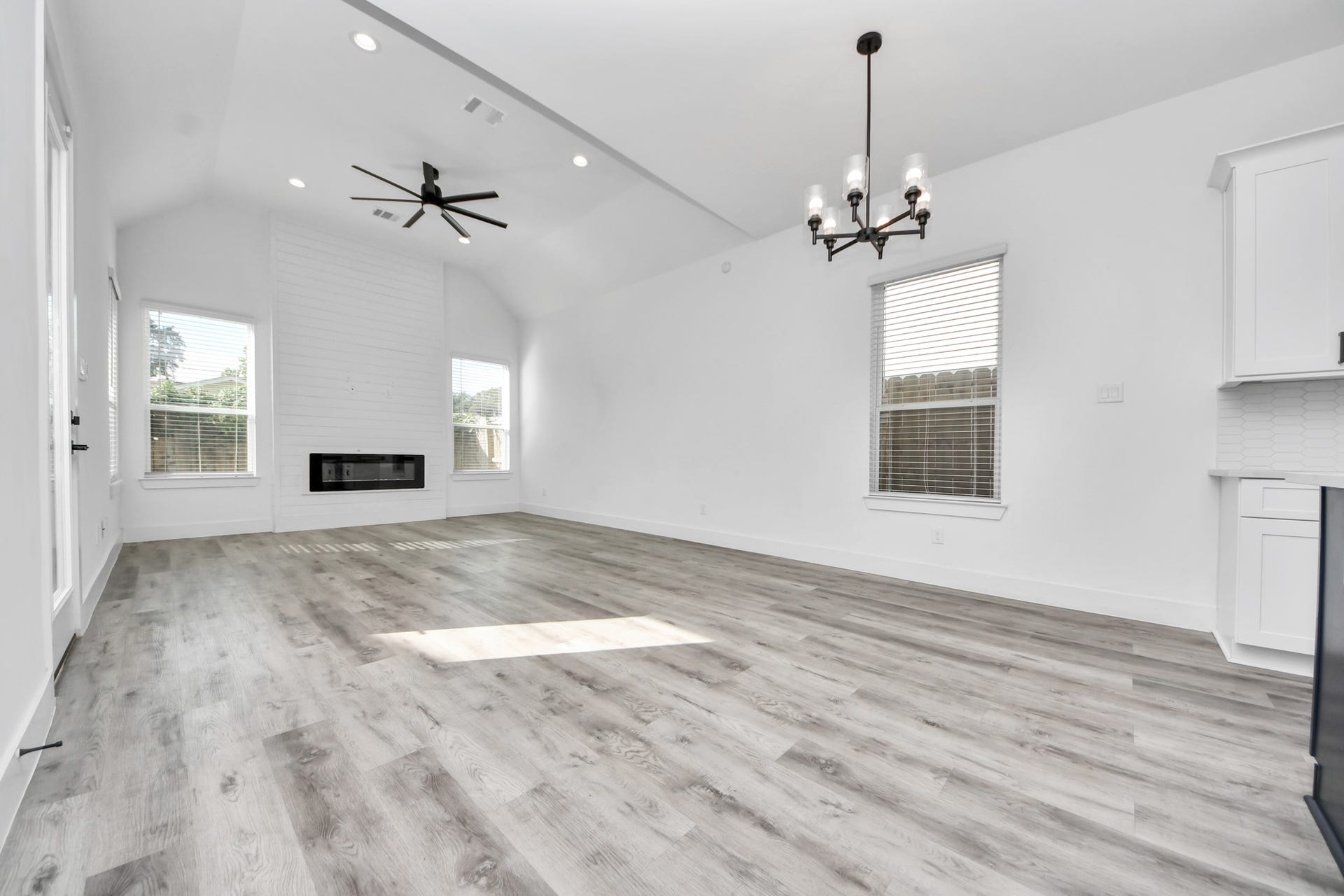 4726 Cruse Road, Houston, TX 77016