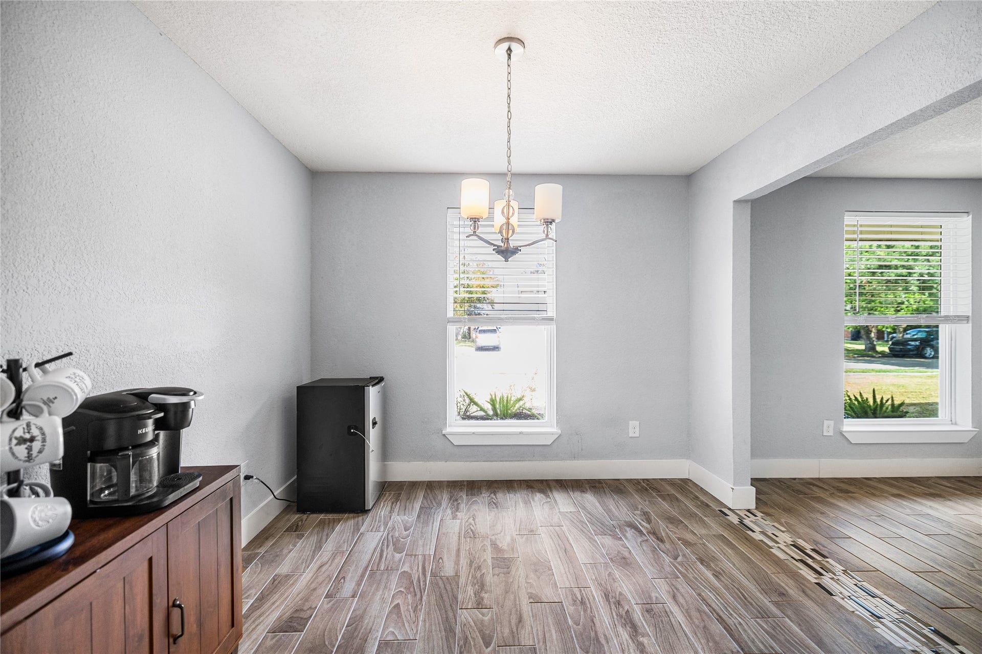 10906 Sagecrest Lane, Houston, TX 77089 Formal Dining/Breakfast