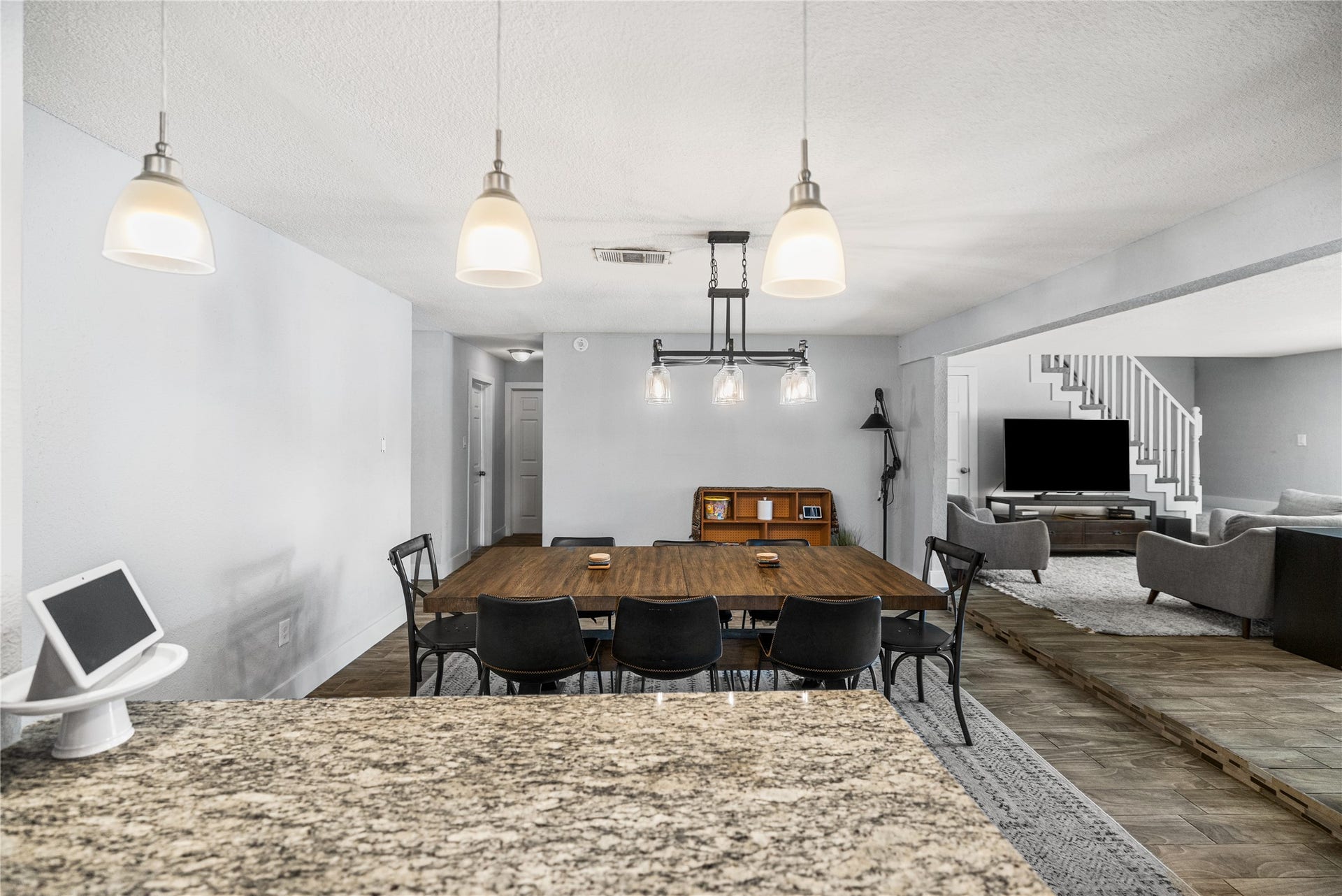 10906 Sagecrest Lane, Houston, TX 77089 10906 Sagecrest Lane, Houston, TX 77089