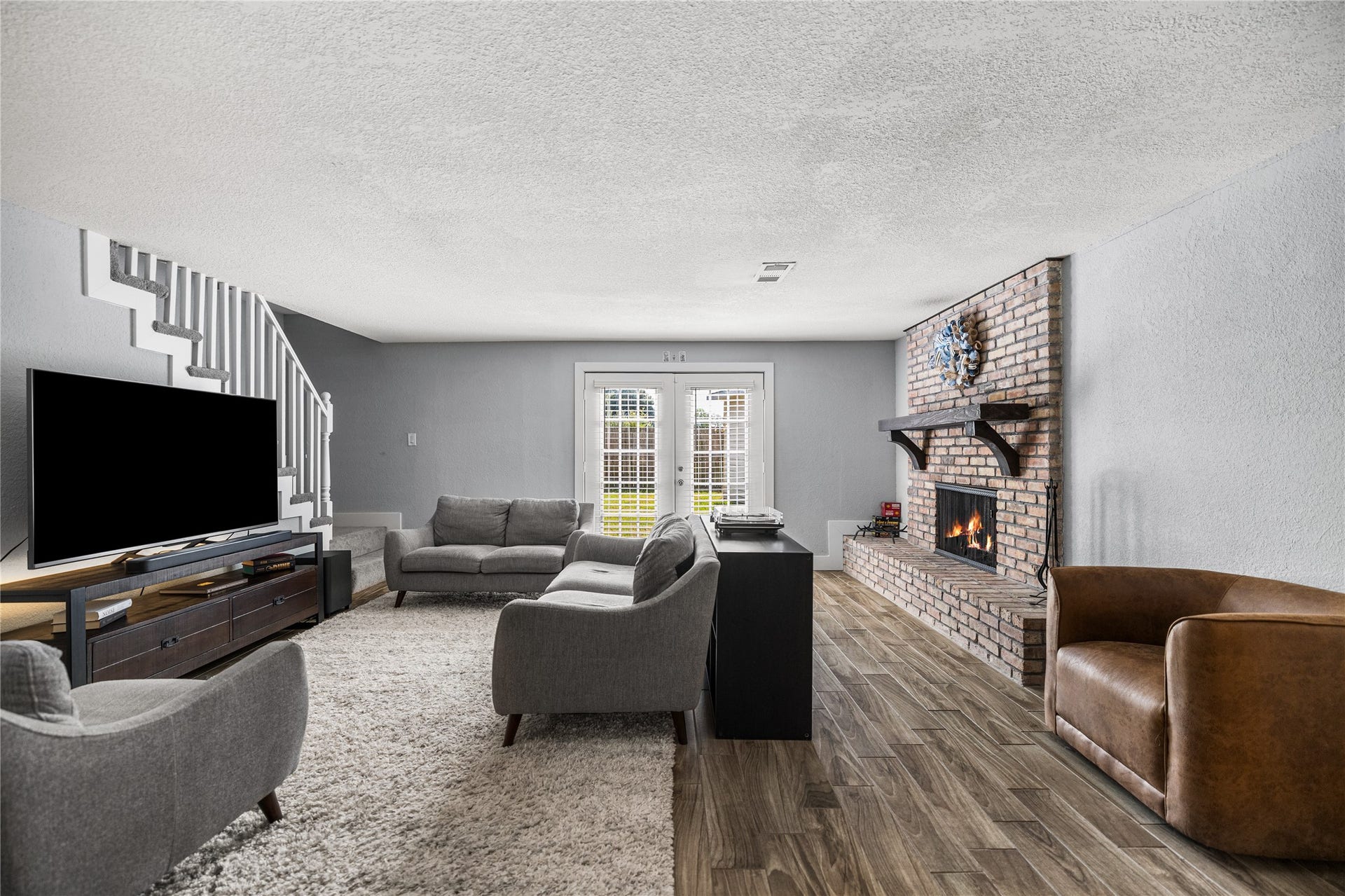 10906 Sagecrest Lane, Houston, TX 77089 10906 Sagecrest Lane, Houston, TX 77089