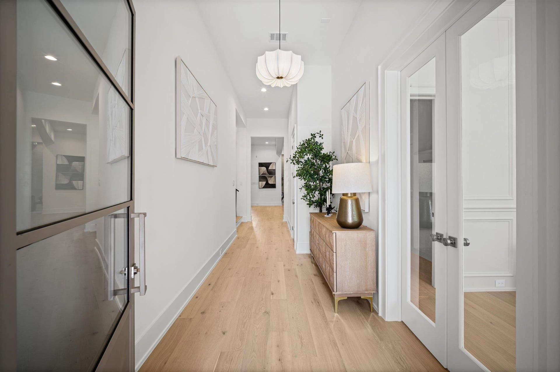 623 E 13th Street, Houston, TX 77008 623 E 13th Street, Houston, TX 77008