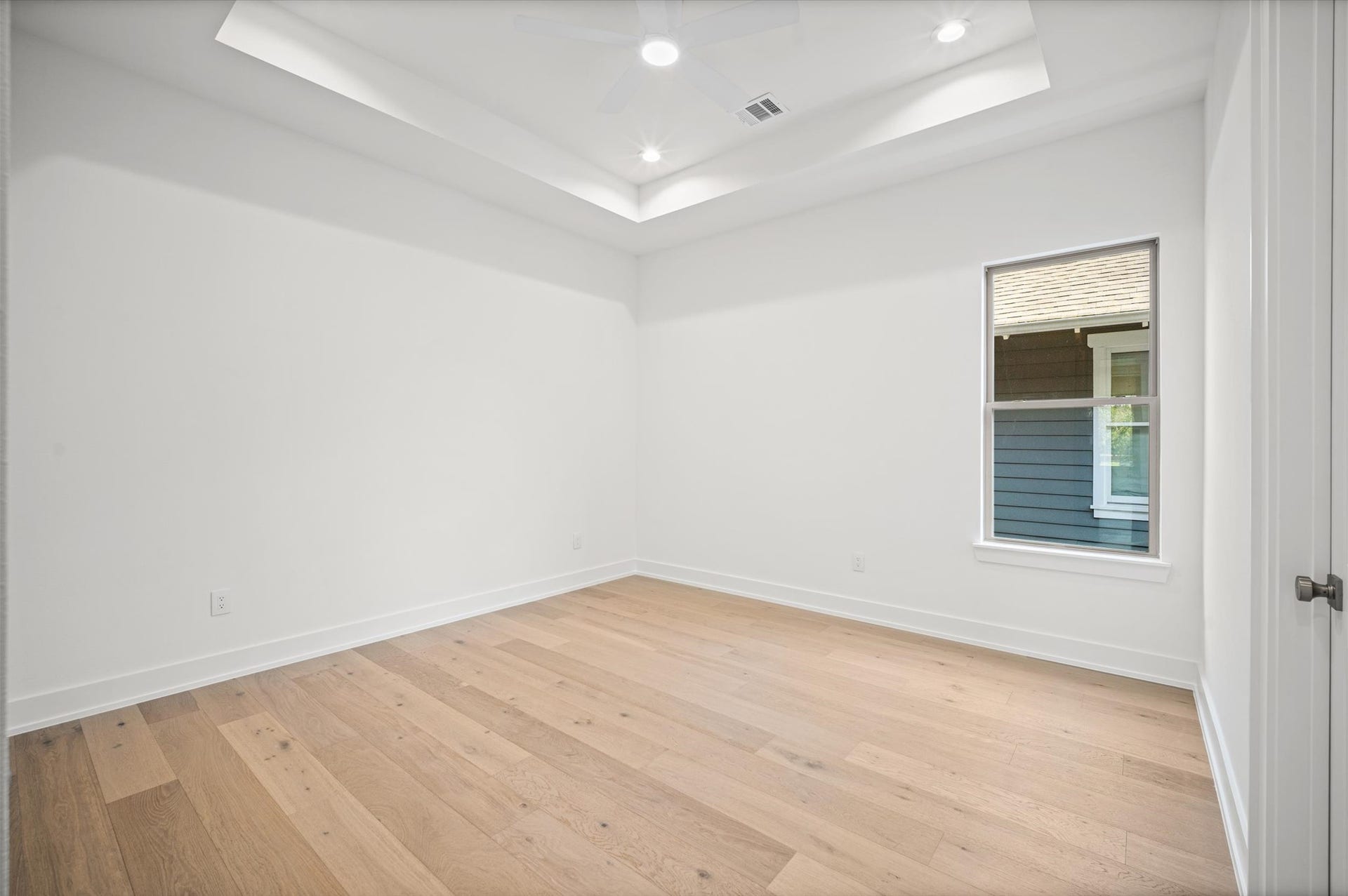 623 E 13th Street, Houston, TX 77008 623 E 13th Street, Houston, TX 77008