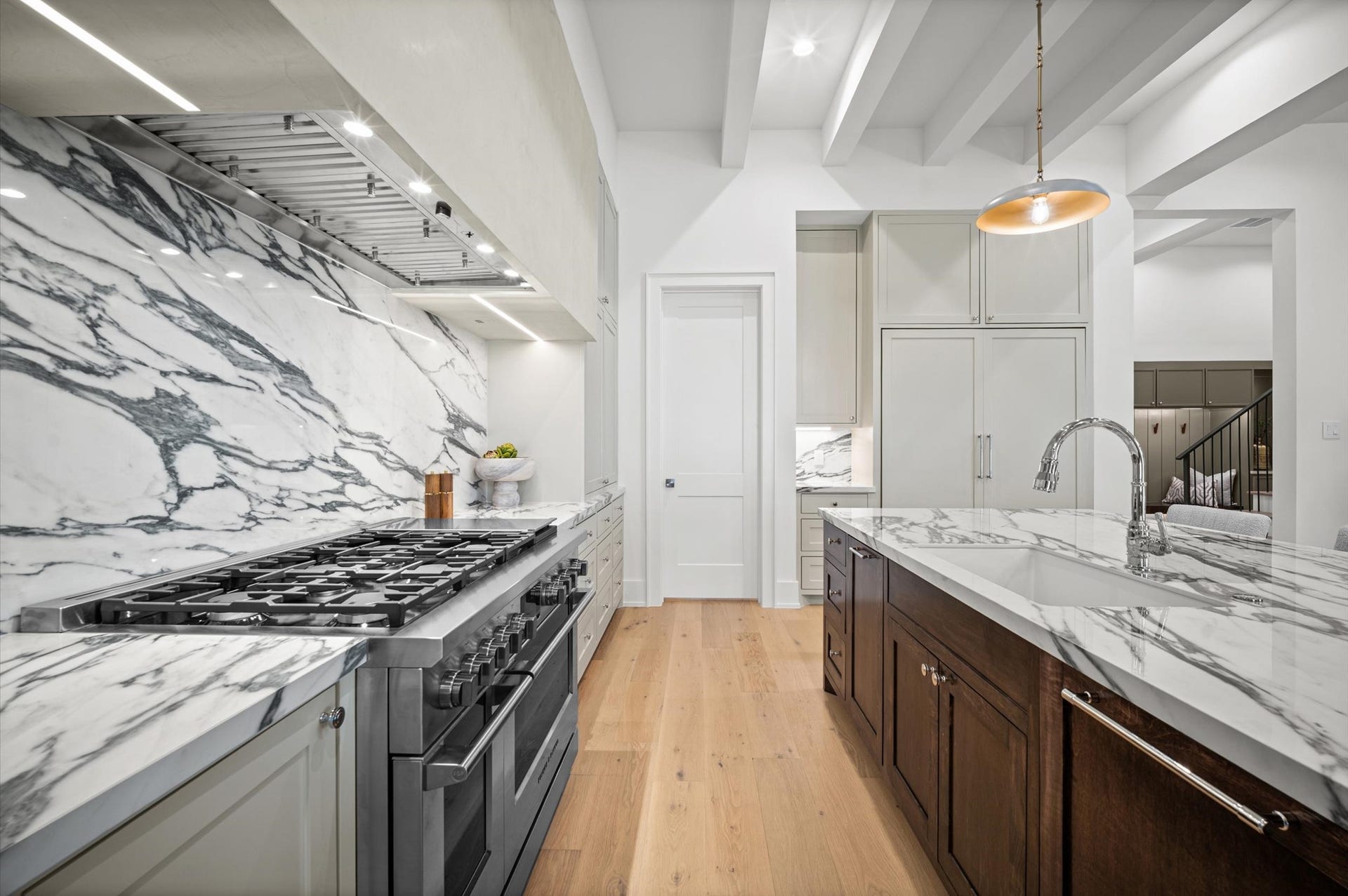 623 E 13th Street, Houston, TX 77008 623 E 13th Street, Houston, TX 77008