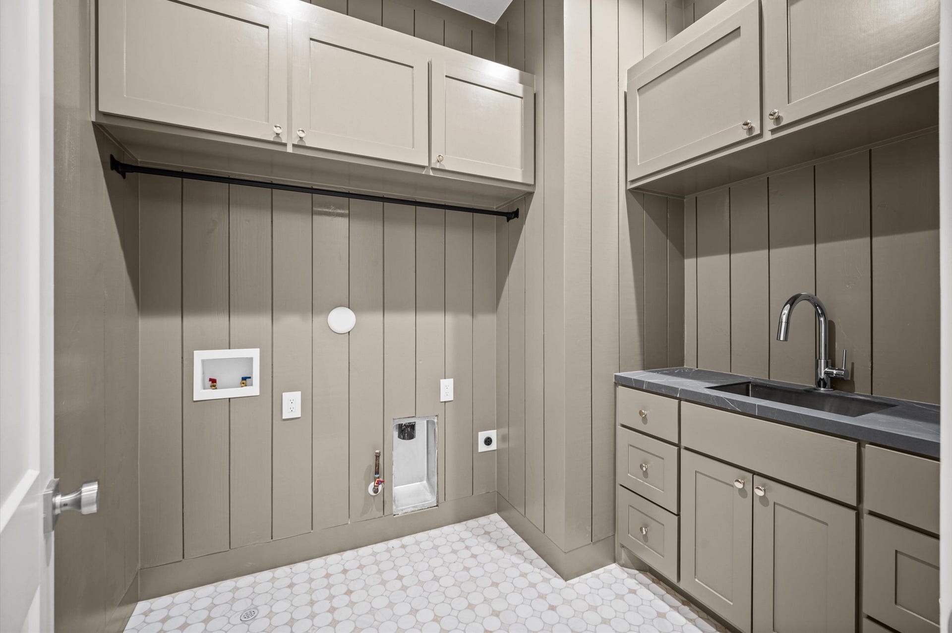623 E 13th Street, Houston, TX 77008 623 E 13th Street, Houston, TX 77008