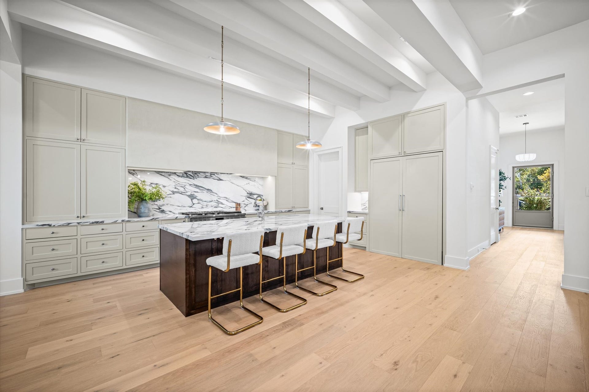 623 E 13th Street, Houston, TX 77008 623 E 13th Street, Houston, TX 77008