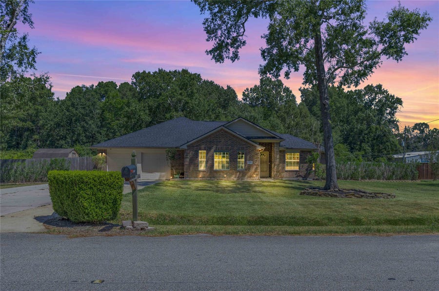 Property photo for 11418 Walraven Drive, Houston, TX