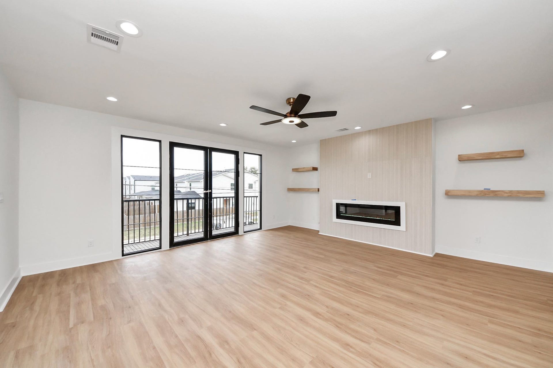 9022 Ferdinand Street, Houston, TX 77051