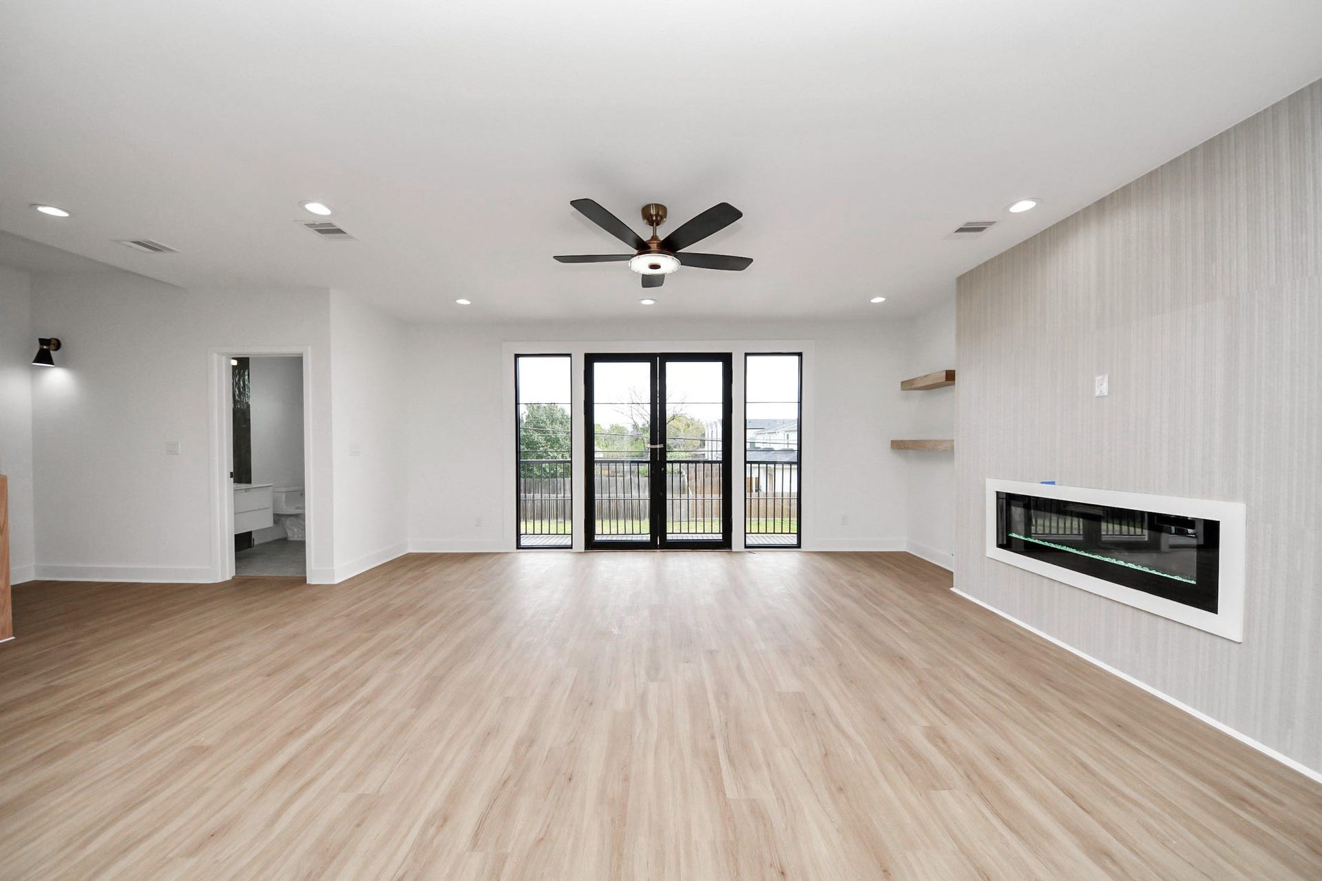 9022 Ferdinand Street, Houston, TX 77051