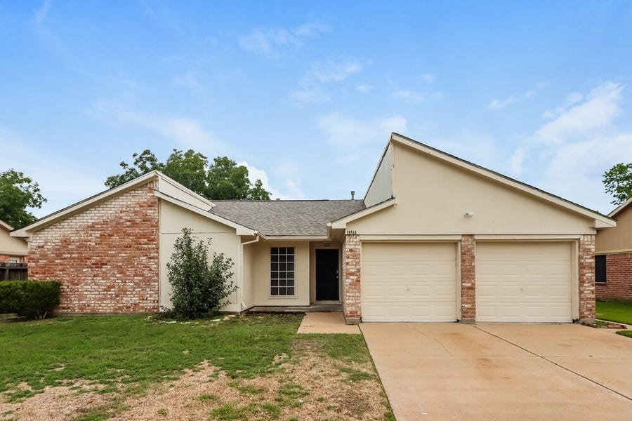 Property photo for 19514 Mallard Lake Lane, Houston, TX