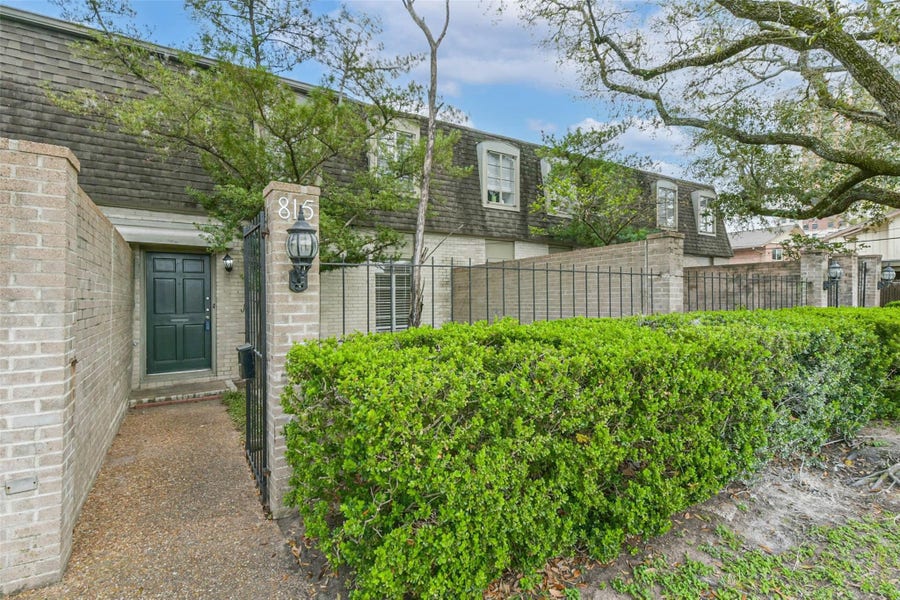 Property photo for 815 S Ripple Creek Drive, #4, Houston, TX