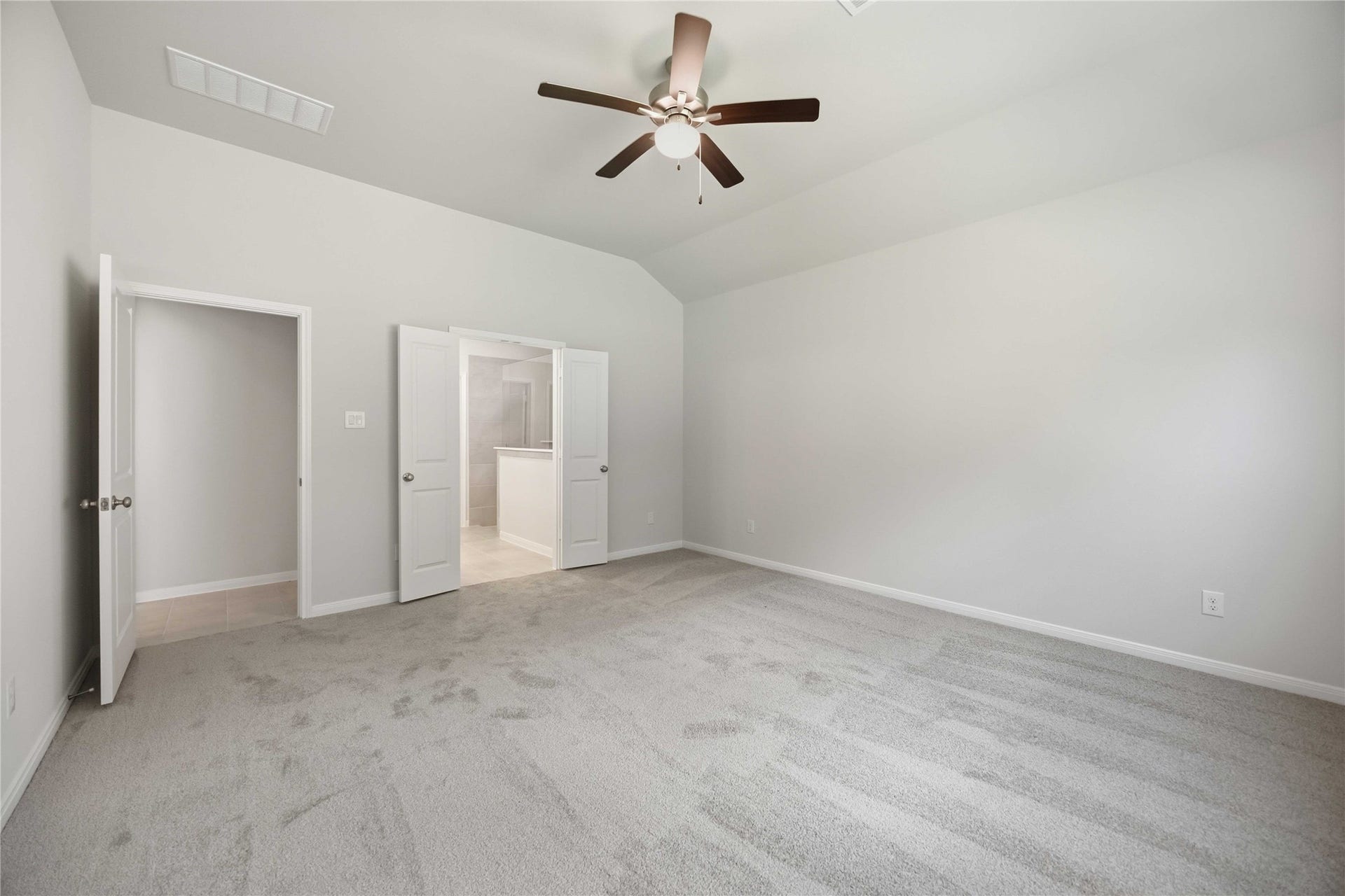 2826 River Juniper Lane, Crosby, TX 77532