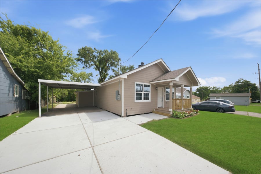 Property photo for 1303 4th Street, Galena Park, TX