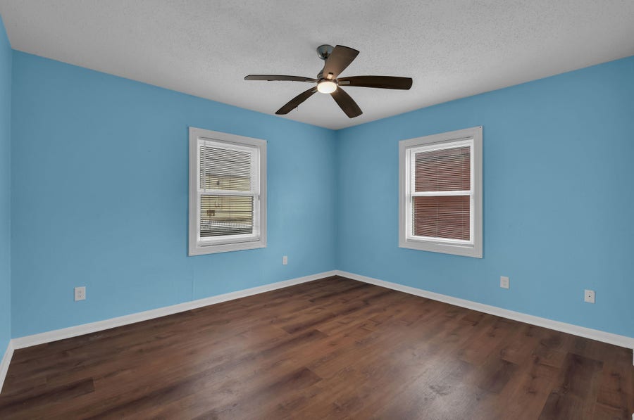 Property photo for 617 4th Avenue N, Texas City, TX