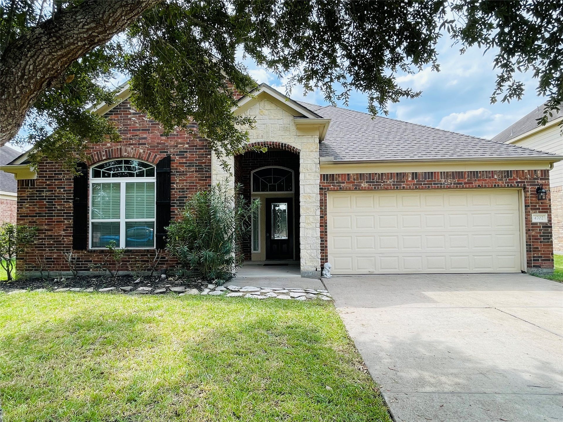 4702 Sedgewood Drive, Rosenberg, TX 77471 4702 Sedgewood Drive, Rosenberg, TX 77471