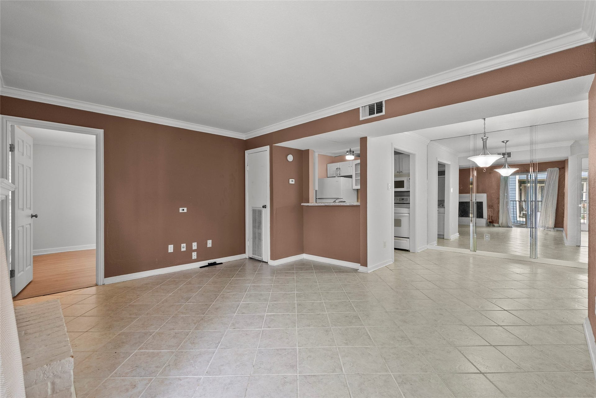 18515 Egret Bay Boulevard, #1103, Webster, TX 77058 18515 Egret Bay Boulevard, #1103, Webster, TX 77058