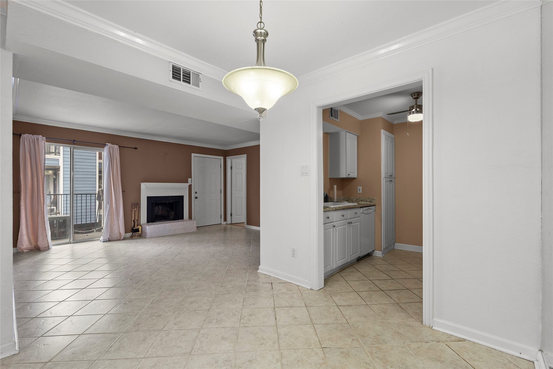 18515 Egret Bay Boulevard, #1103, Webster, TX 77058 18515 Egret Bay Boulevard, #1103, Webster, TX 77058