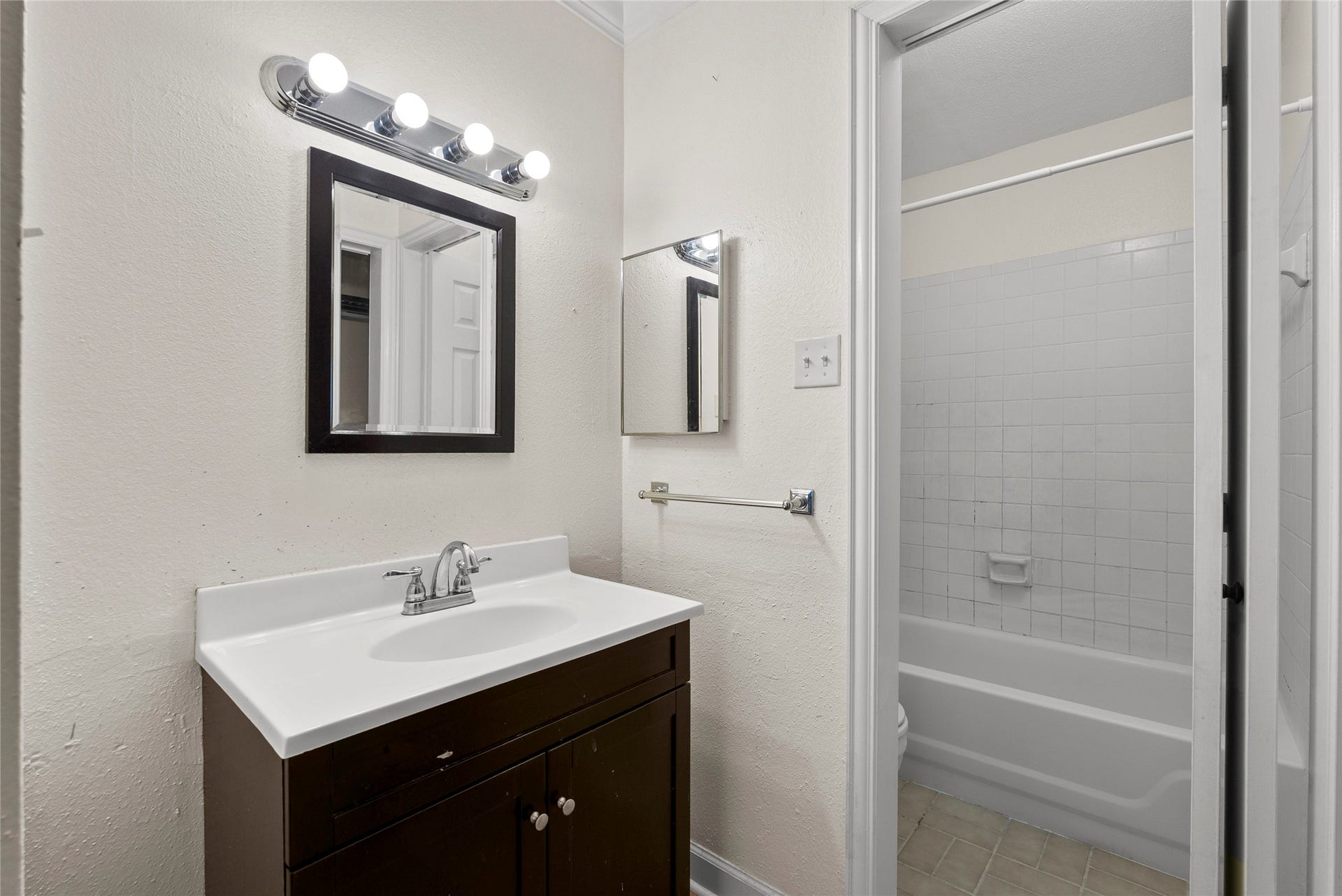18515 Egret Bay Boulevard, #1103, Webster, TX 77058 18515 Egret Bay Boulevard, #1103, Webster, TX 77058