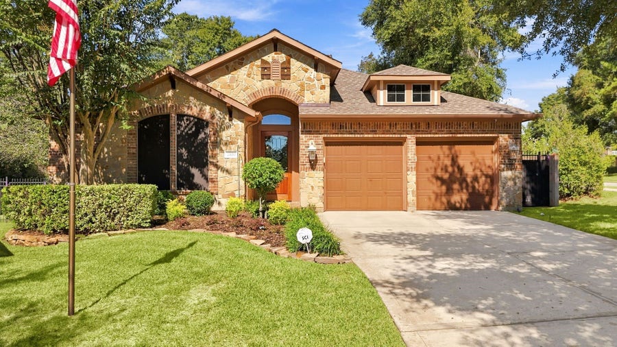 Property photo for 2400 W Village Green Circle, Conroe, TX