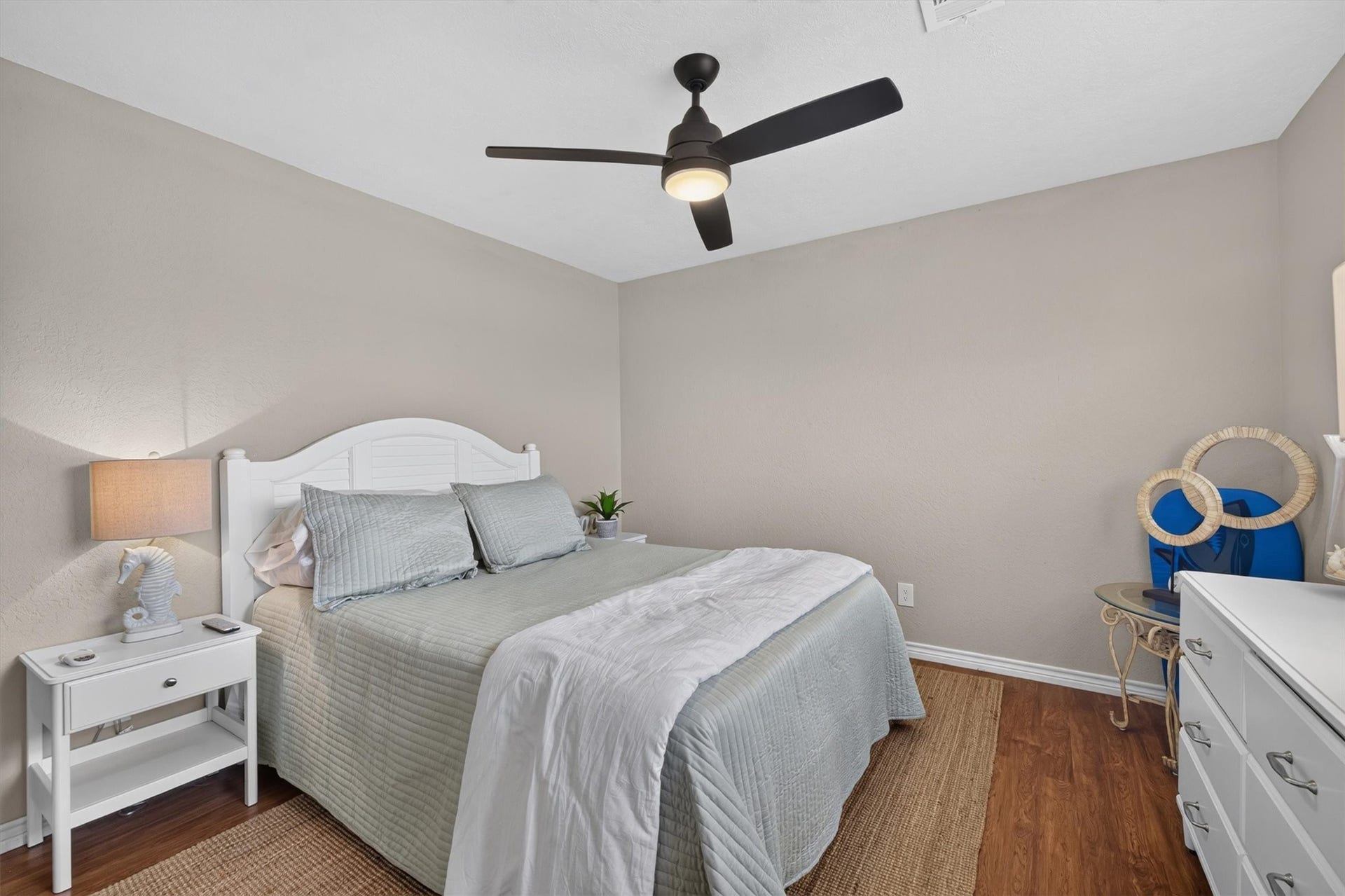 615 Warsaw Street, Bayou Vista, TX 77563 615 Warsaw Street, Bayou Vista, TX 77563