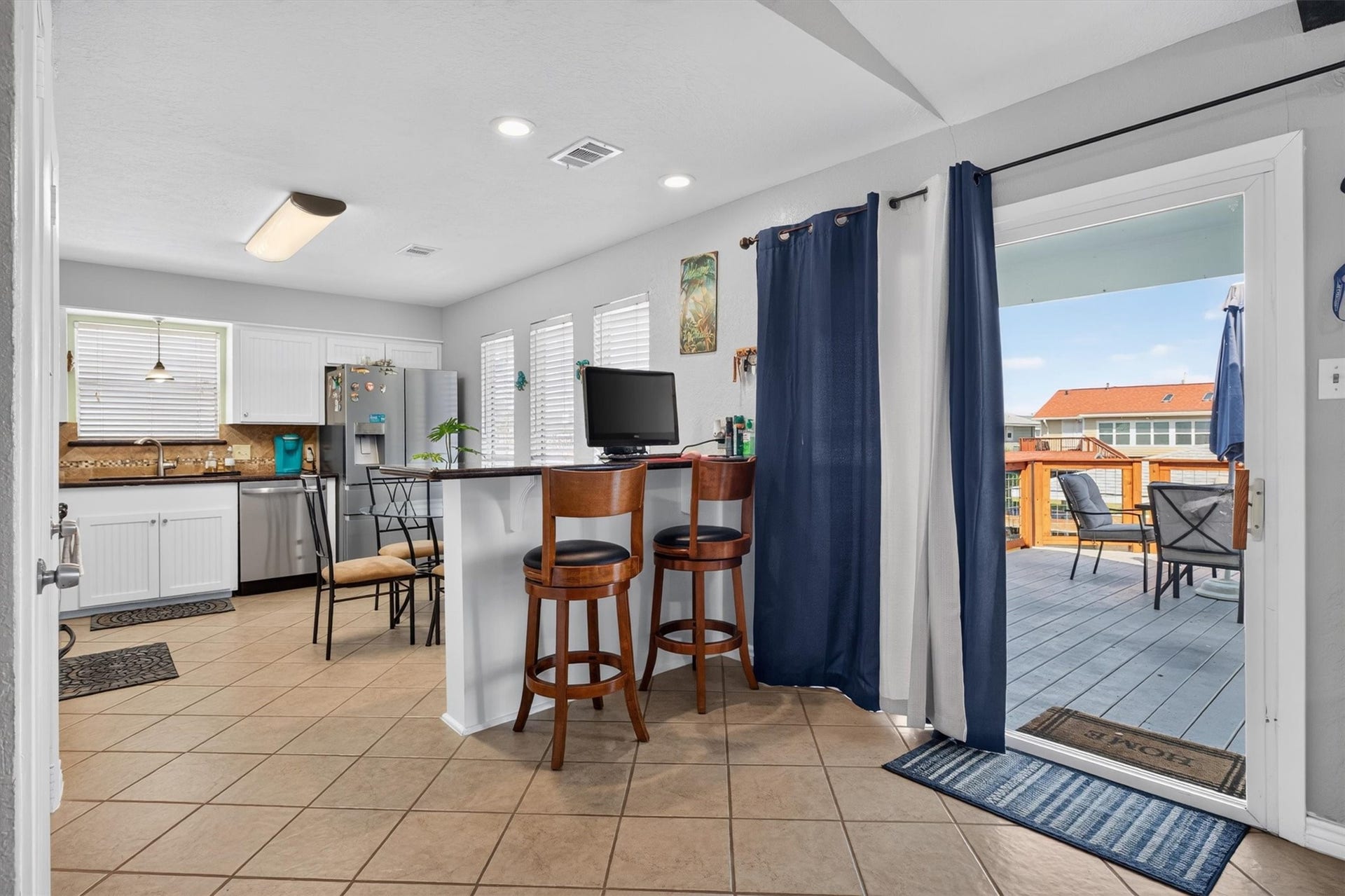 615 Warsaw Street, Bayou Vista, TX 77563 615 Warsaw Street, Bayou Vista, TX 77563
