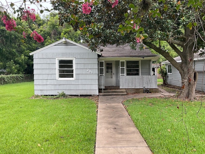 Property photo for 201 Smith Street, Clute, TX