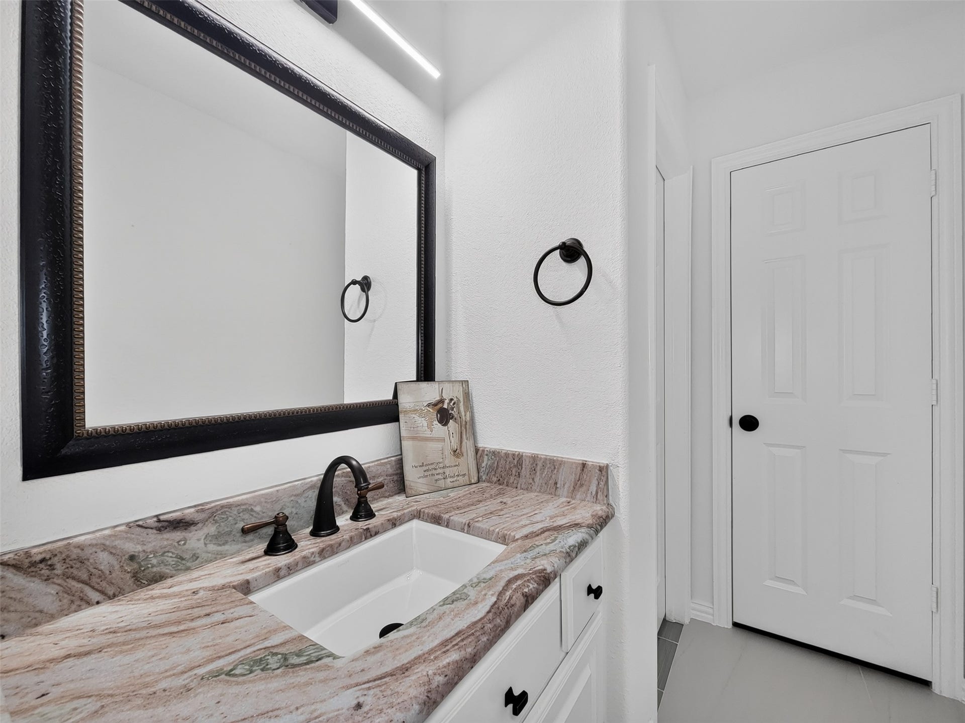 6911 Gossamer Lane, Sugar Land, TX 77479 6911 Gossamer Lane, Sugar Land, TX 77479