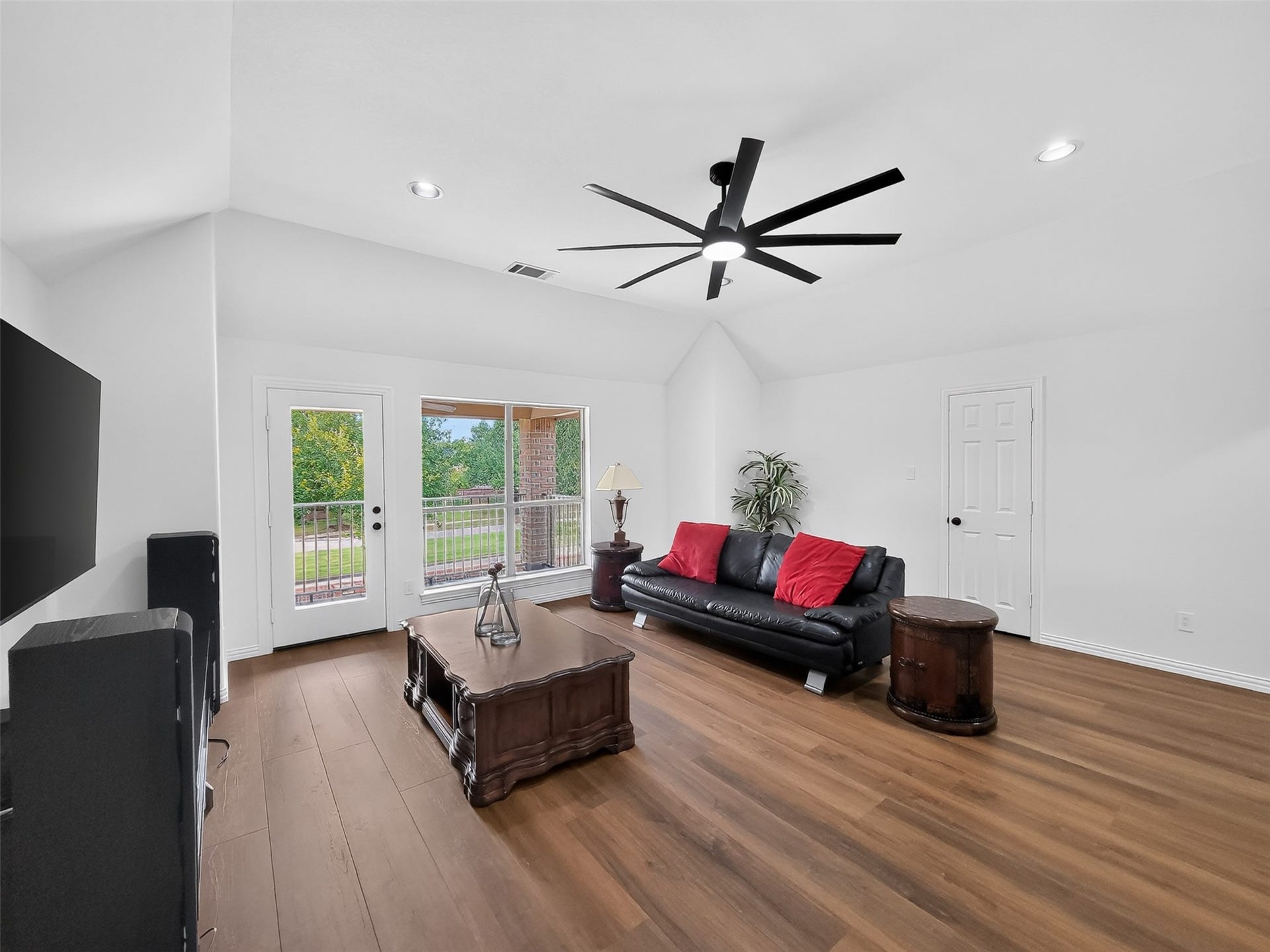 6911 Gossamer Lane, Sugar Land, TX 77479 6911 Gossamer Lane, Sugar Land, TX 77479