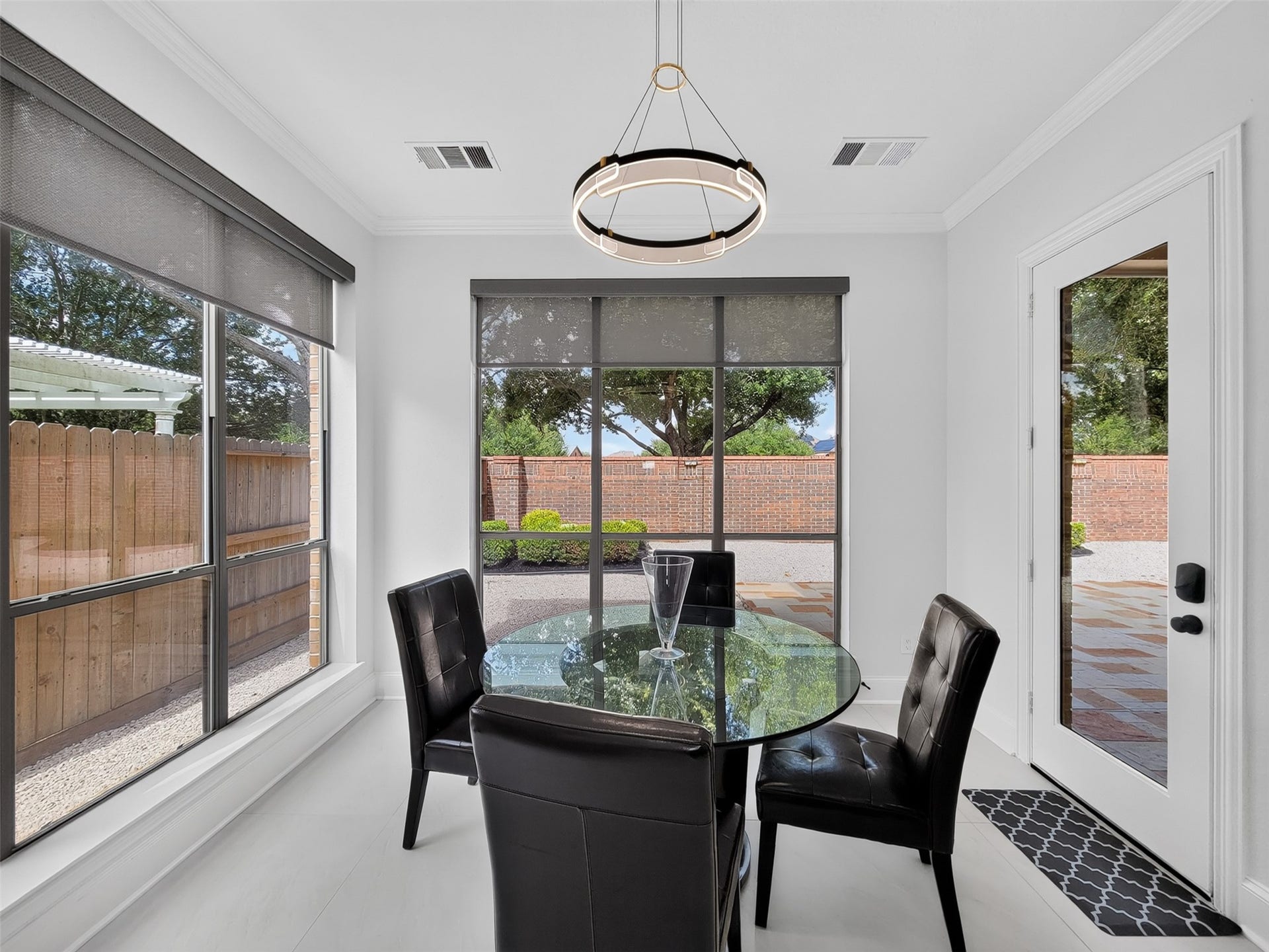 6911 Gossamer Lane, Sugar Land, TX 77479 6911 Gossamer Lane, Sugar Land, TX 77479