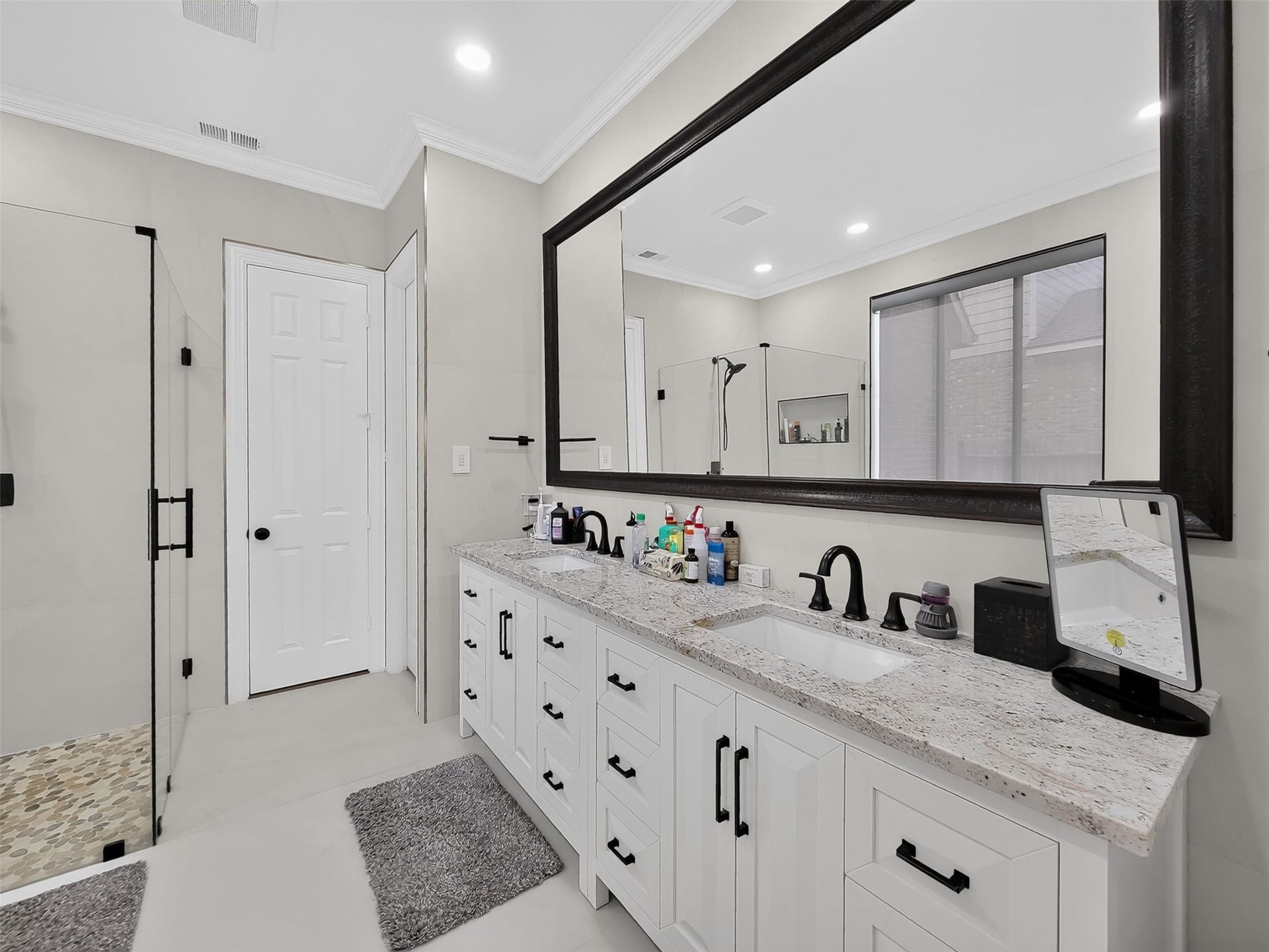 6911 Gossamer Lane, Sugar Land, TX 77479 6911 Gossamer Lane, Sugar Land, TX 77479